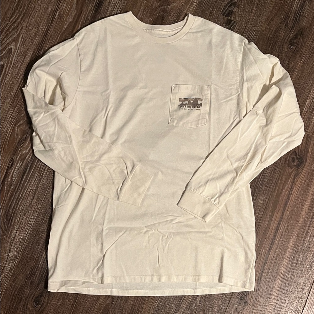 Patagonia Men's Cream Long Sleeve Tee